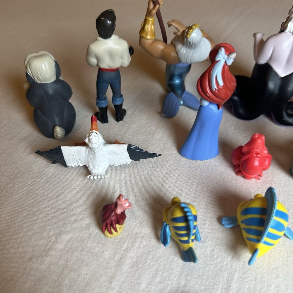 LITTLE MERMAID Figure Play Set DISNEY PVC TOY Ariel SEBASTIAN Flounder URSULA - Picture 8 of 9